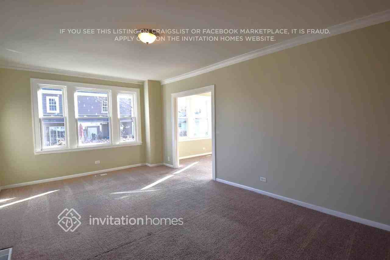 600 W 3rd St - Photo 3 of 14