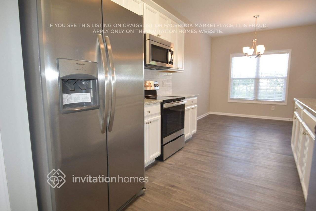 1929 Red Quartz Dr - Photo 5 of 12