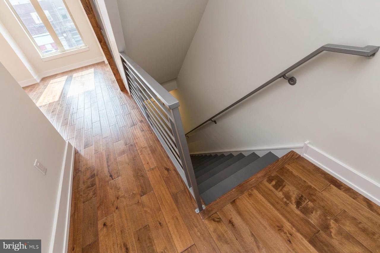 812 N Burns St #2 - Photo 5 of 23