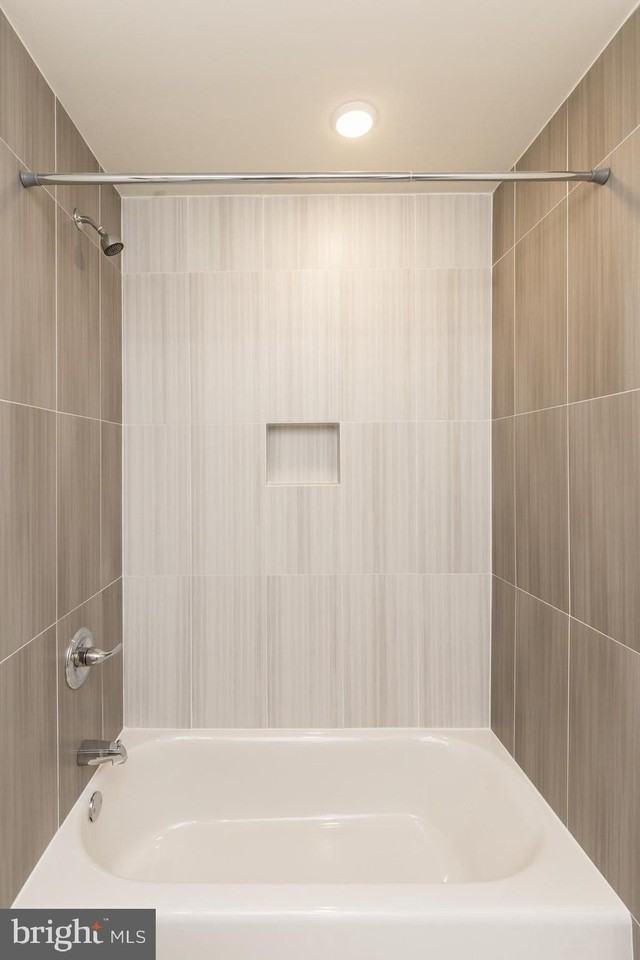 812 N Burns St #2 - Photo 7 of 23
