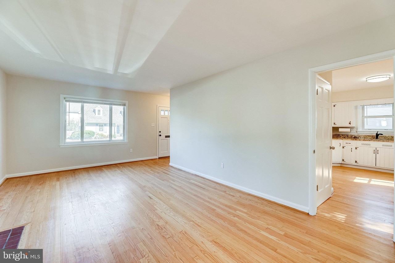 2414 Key Blvd - Photo 4 of 27
