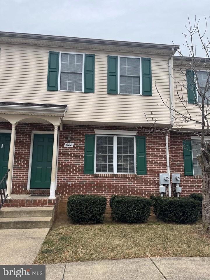 544 Allston Cir