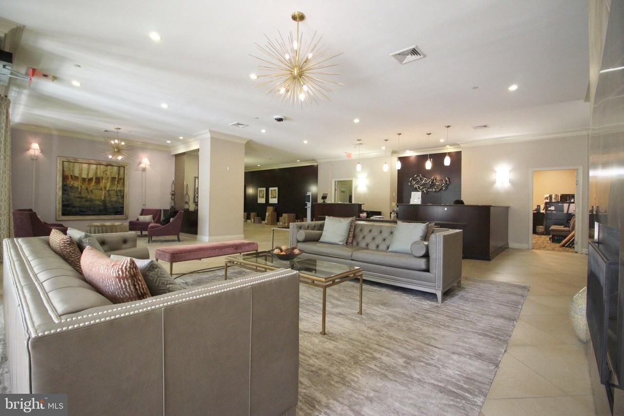 2451 Midtown Ave #305 - Photo 4 of 22
