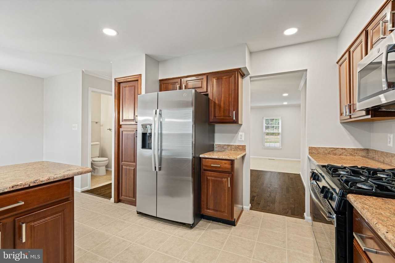 7867 Wintercress Ln - Photo 6 of 45