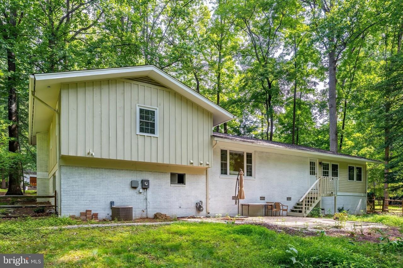 11621 Sourwood Ln - Photo 7 of 26
