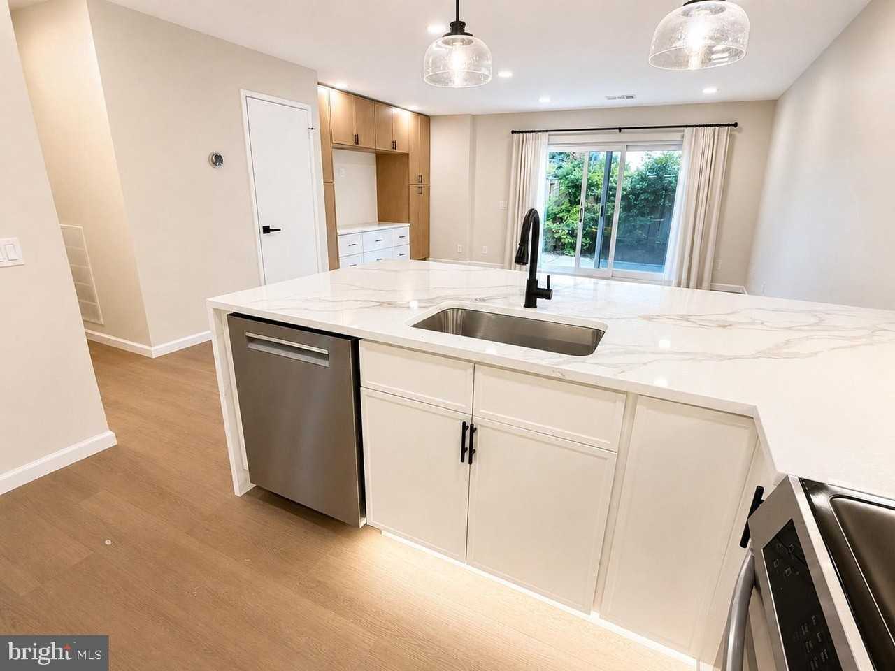 2480 Glengyle Dr #188 - Photo 2 of 26