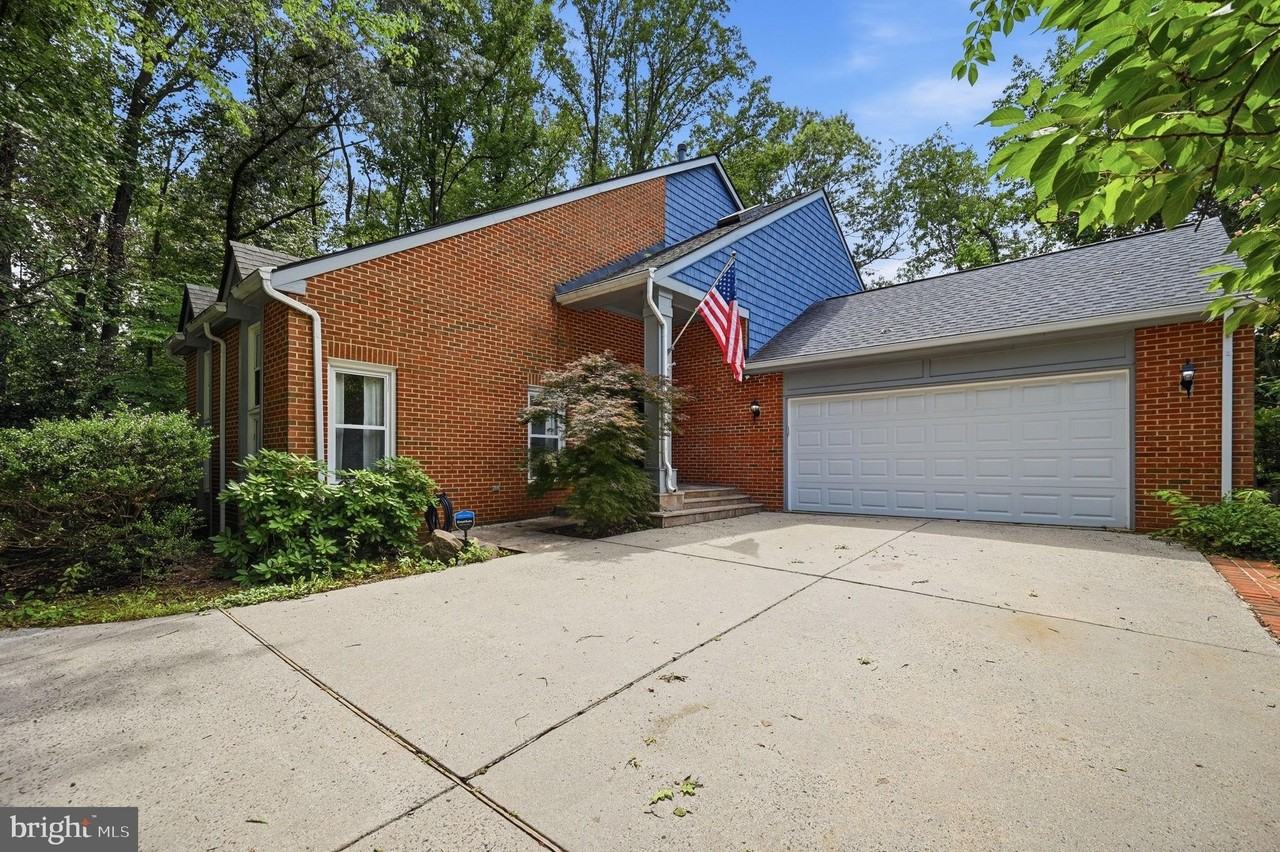 5610 Cavalier Woods Ln - Photo 2 of 50