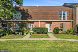 featured image of 3695 Persimmon Cir