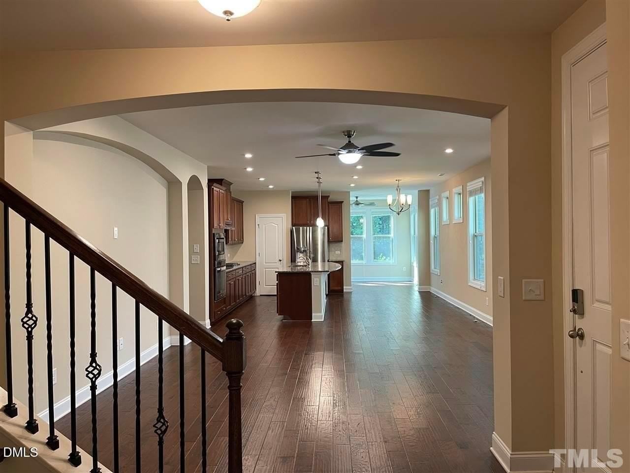 811 Rymark Ct - Photo 3 of 21