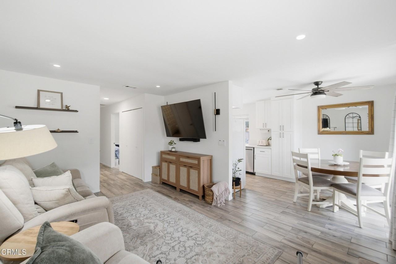 6743 Shakespeare Way - Photo 4 of 27