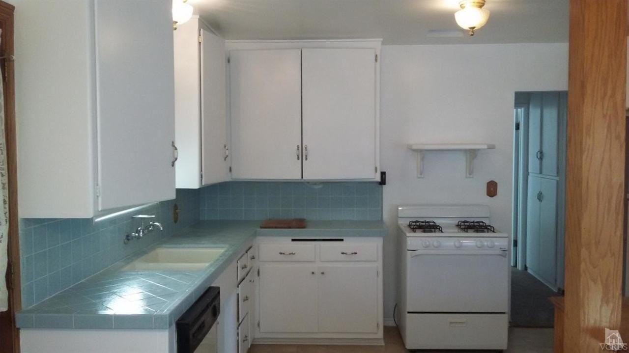 250 Lucada St - Photo 6 of 11