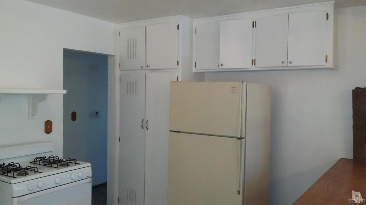 250 Lucada St - Photo 7 of 11