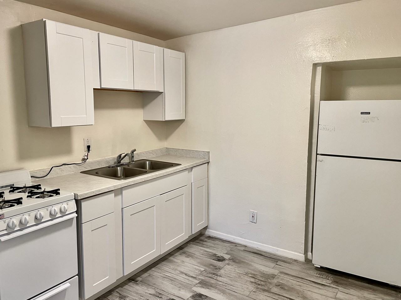 4301 Mesa Grande Pl SEUnit A #A - Photo 3 of 13