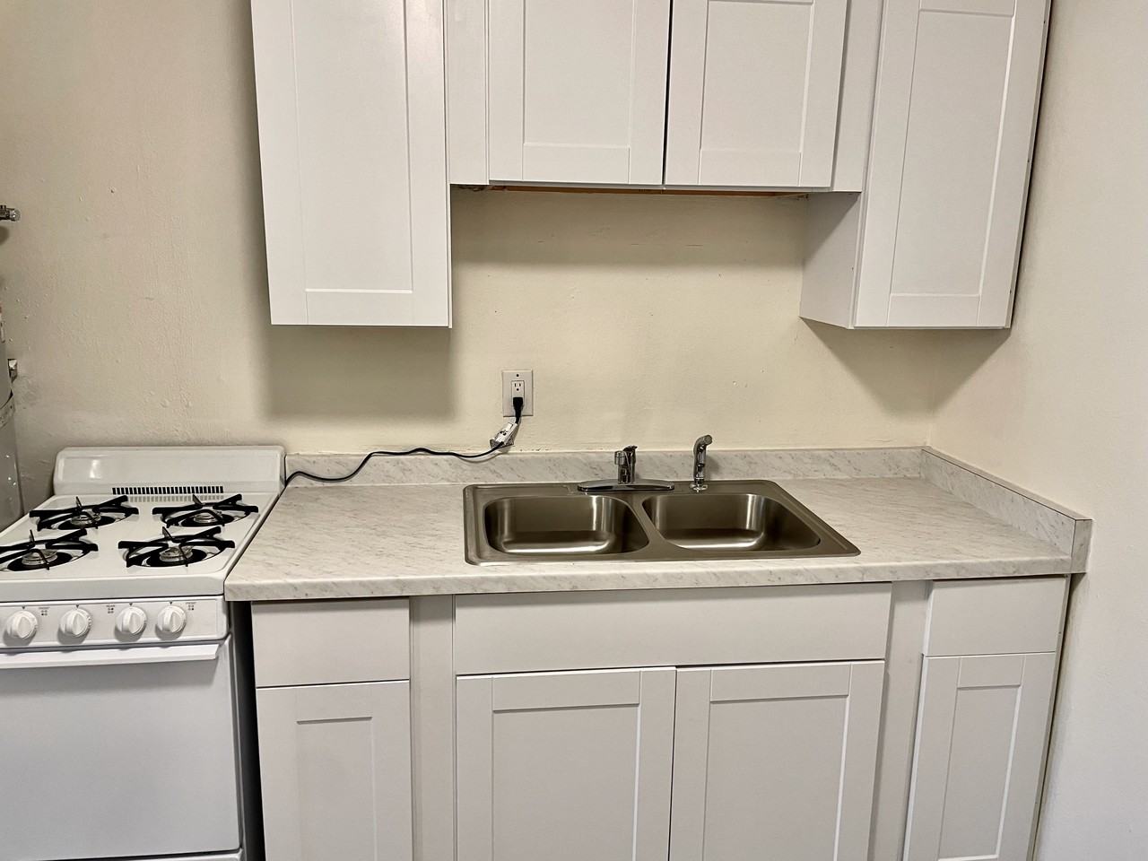 4301 Mesa Grande Pl SEUnit A #A - Photo 4 of 13