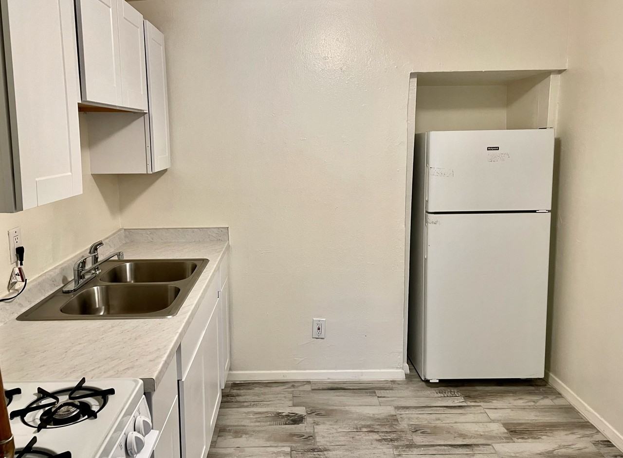4301 Mesa Grande Pl SEUnit A #A - Photo 6 of 13