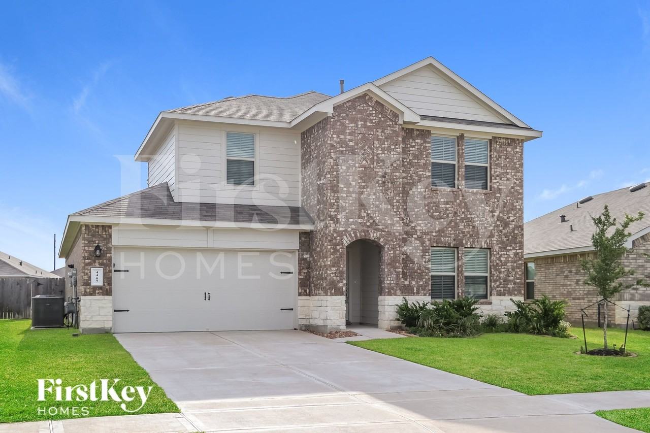 4407 Follina Trl - Photo 2 of 15