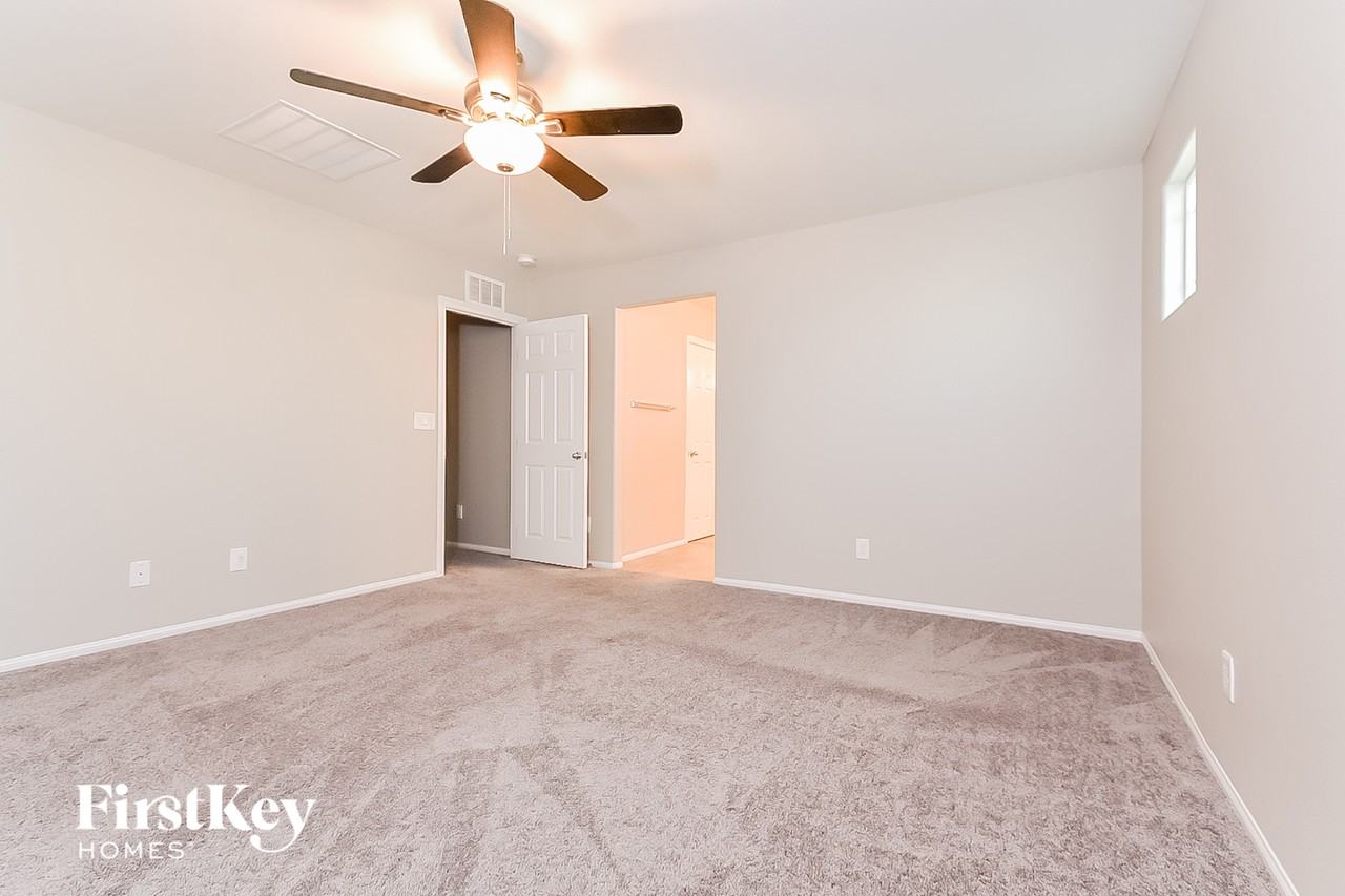 3031 Misty Pine Ave - Photo 7 of 15