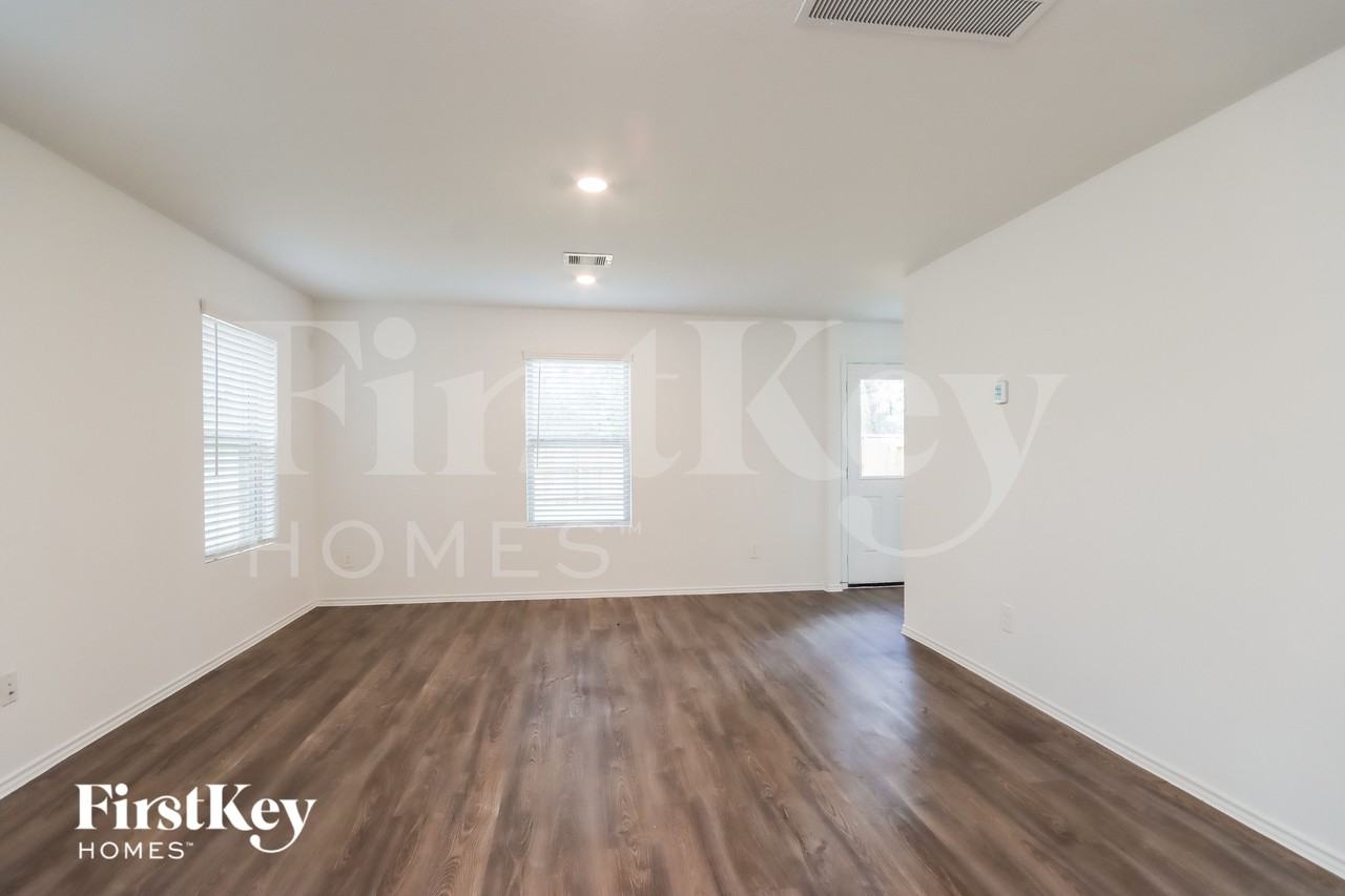 3731 Solanum Dr - Photo 5 of 19