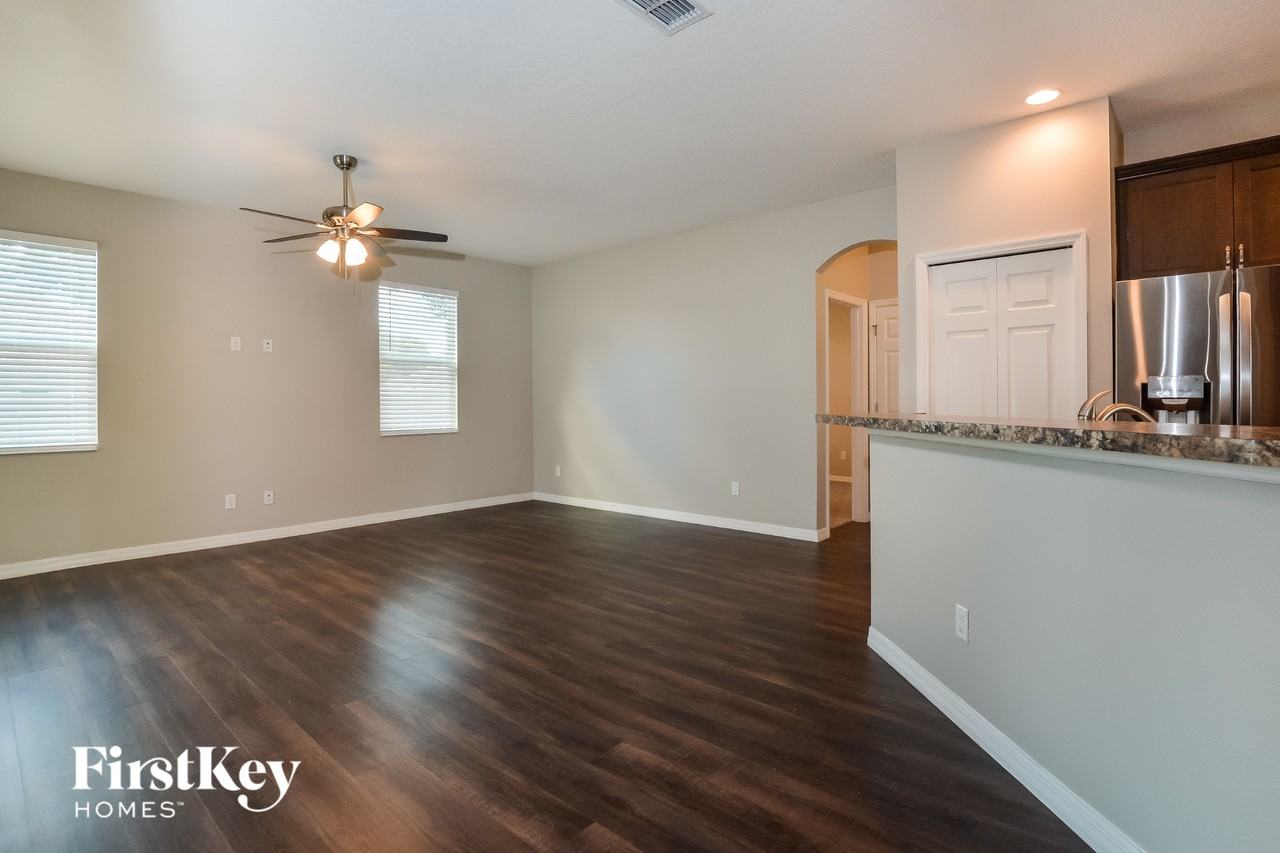 13140 Laurel Crest Ct - Photo 4 of 15