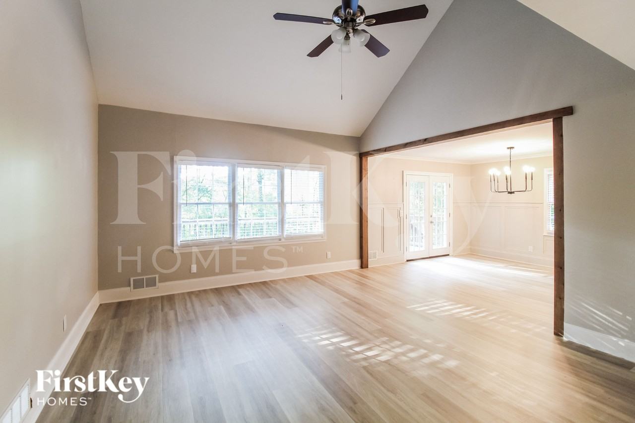 4272 Jade Trl - Photo 3 of 16