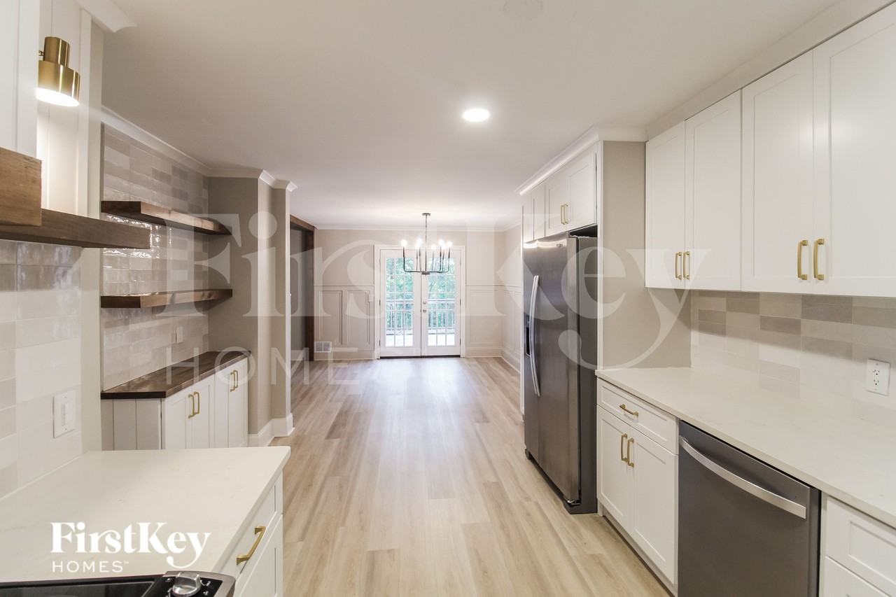 4272 Jade Trl - Photo 6 of 16