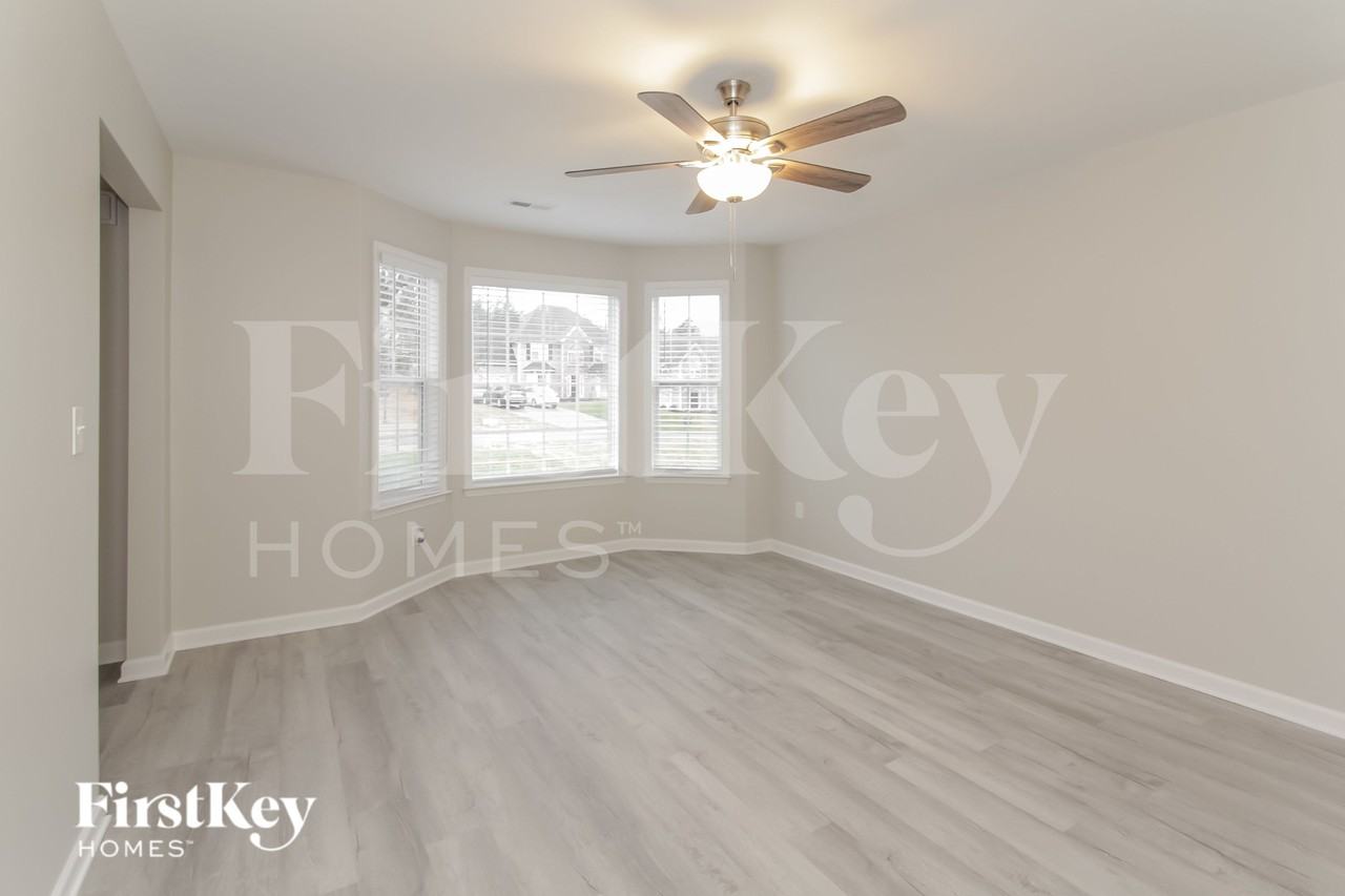 5208 Eagle Creek Dr - Photo 6 of 15