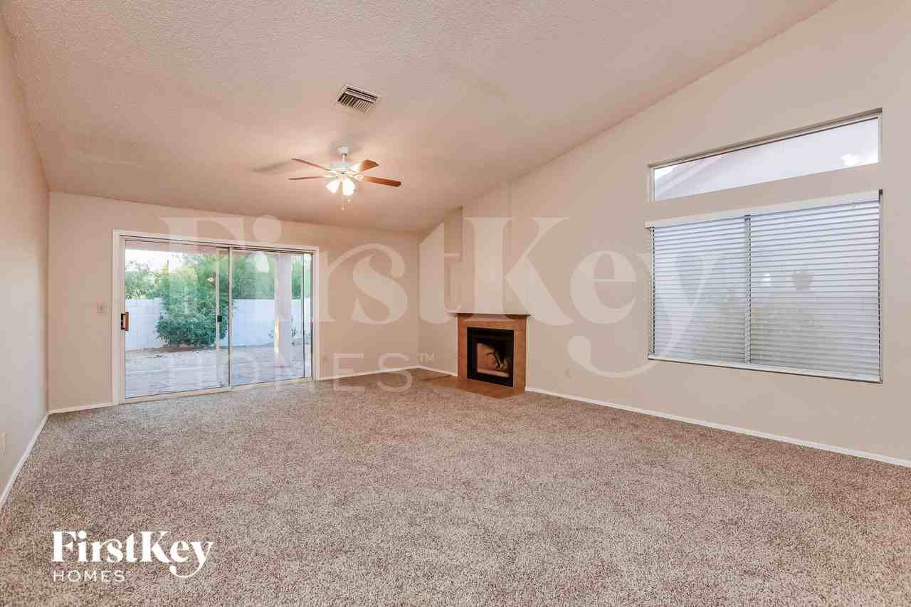 3650 W Mesa Ridge Trl - Photo 3 of 19