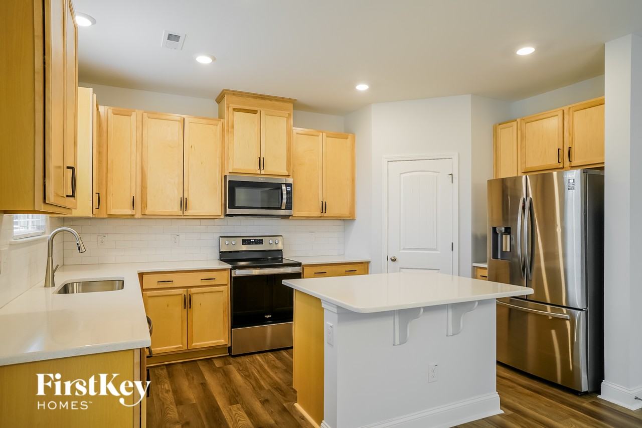 411 Windy Farm Dr - Photo 6 of 15