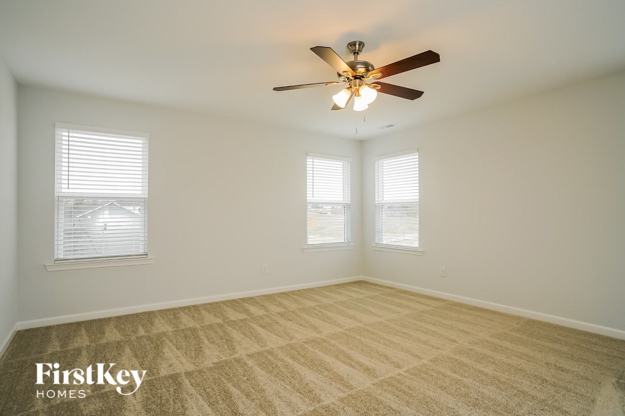411 Windy Farm Dr - Photo 7 of 15