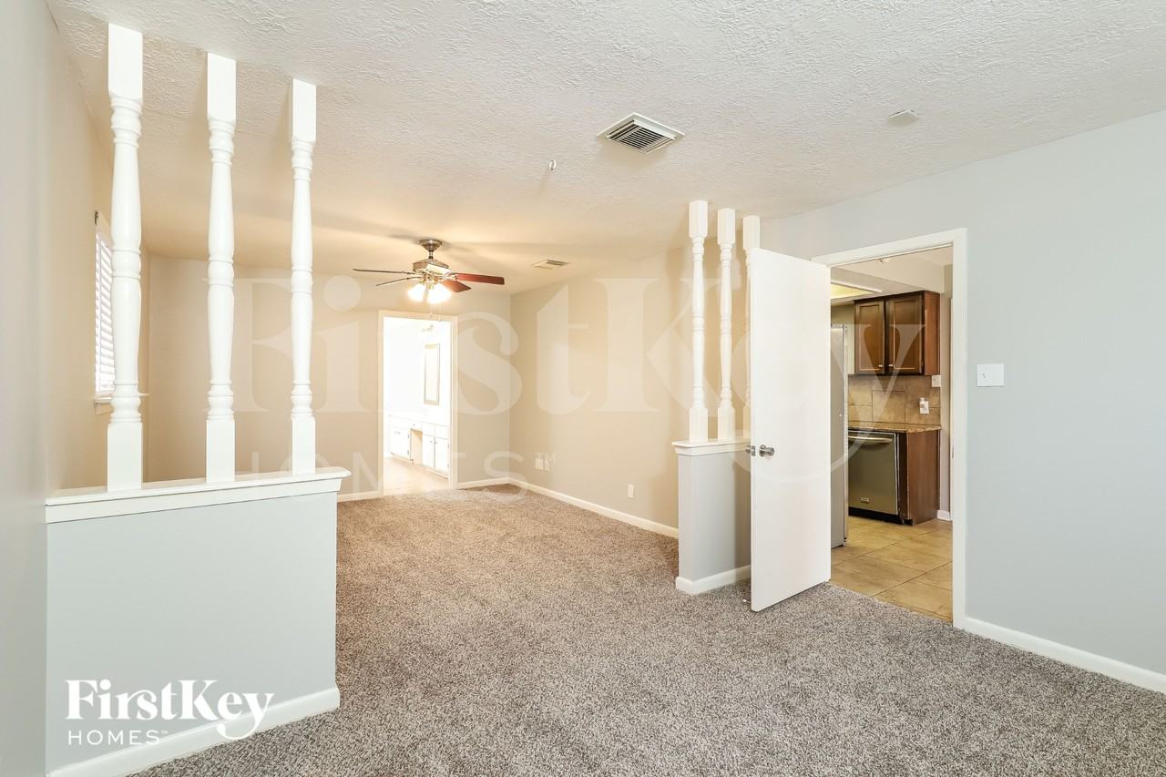 10715 Kirkvale Dr - Photo 7 of 15
