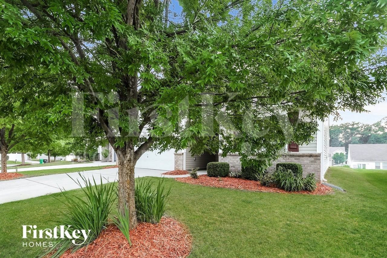 9026 Paddle Oak Rd - Photo 3 of 15