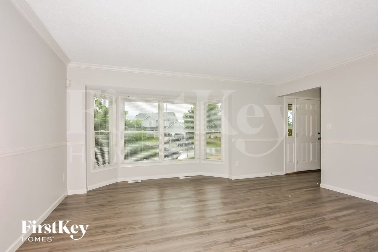 169 Dusty Rose Dr - Photo 3 of 15