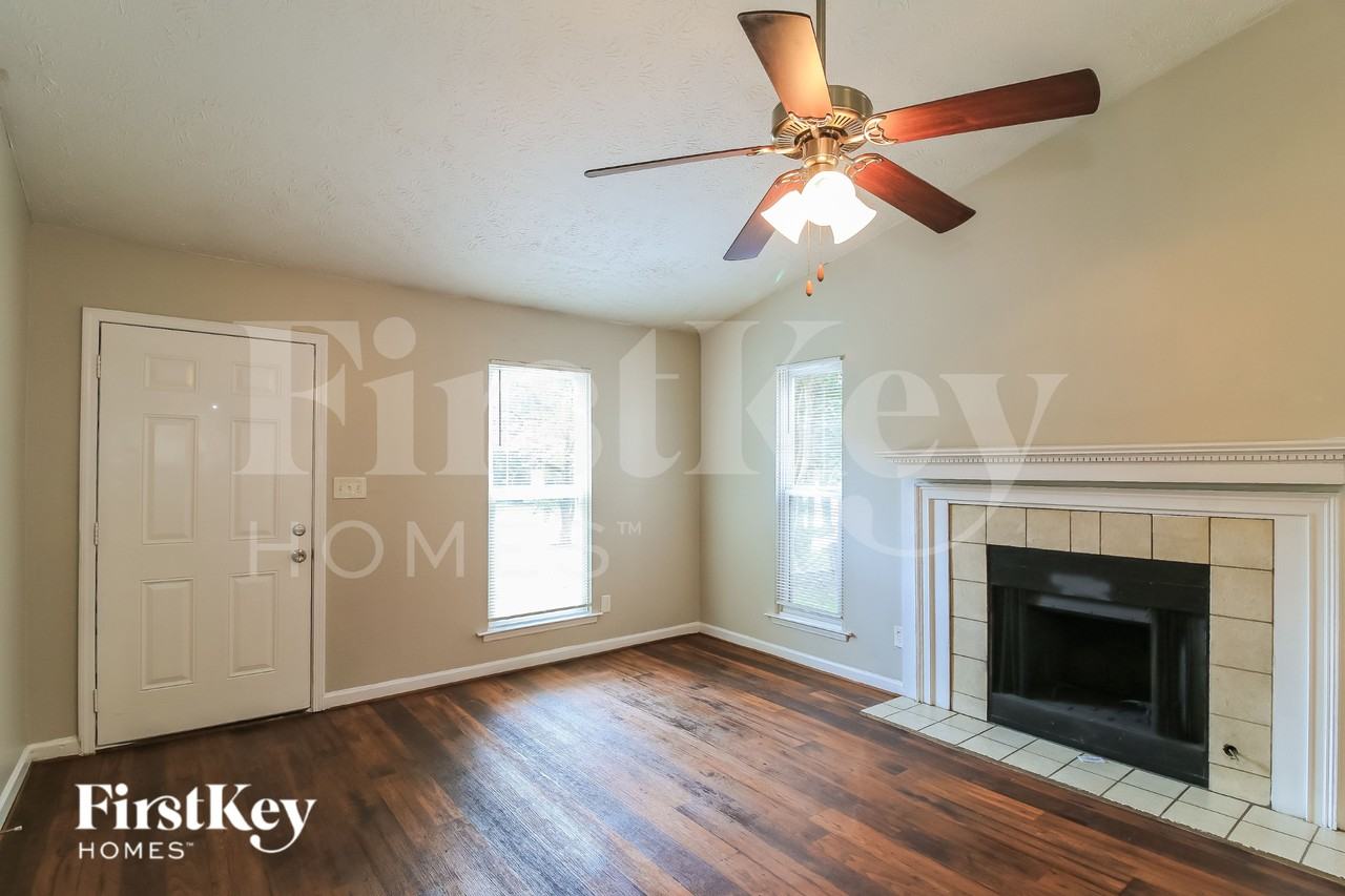 7891 Taylor Downs Way - Photo 3 of 19