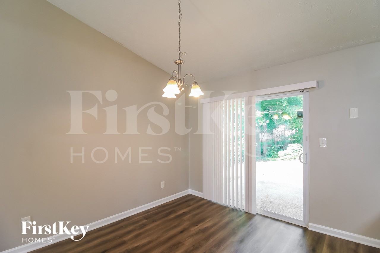7891 Taylor Downs Way - Photo 6 of 19