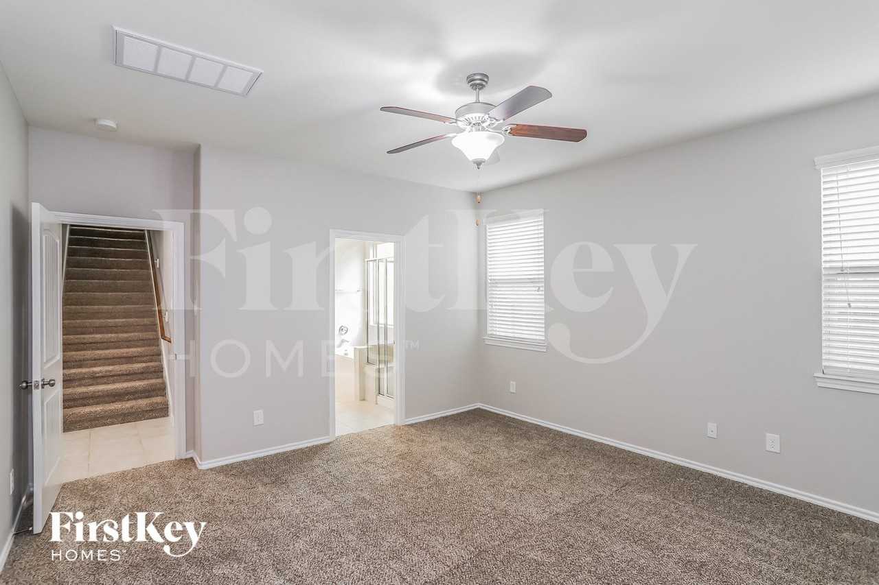 8115 Lemongrass Ave - Photo 7 of 15