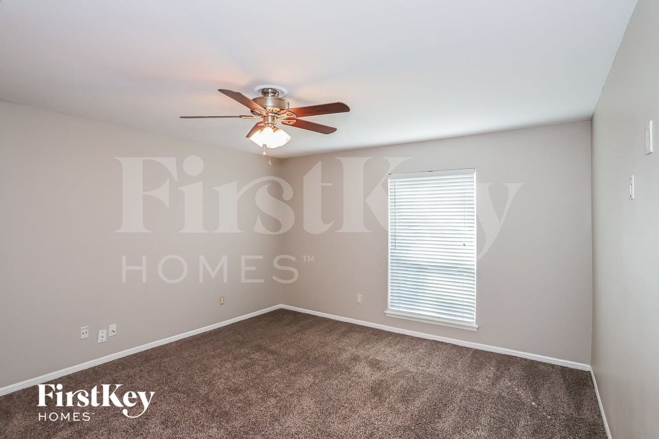 7902 Beaufort Dr - Photo 7 of 15
