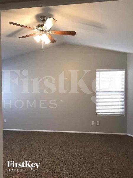7572 W Charter Oak Rd - Photo 6 of 20