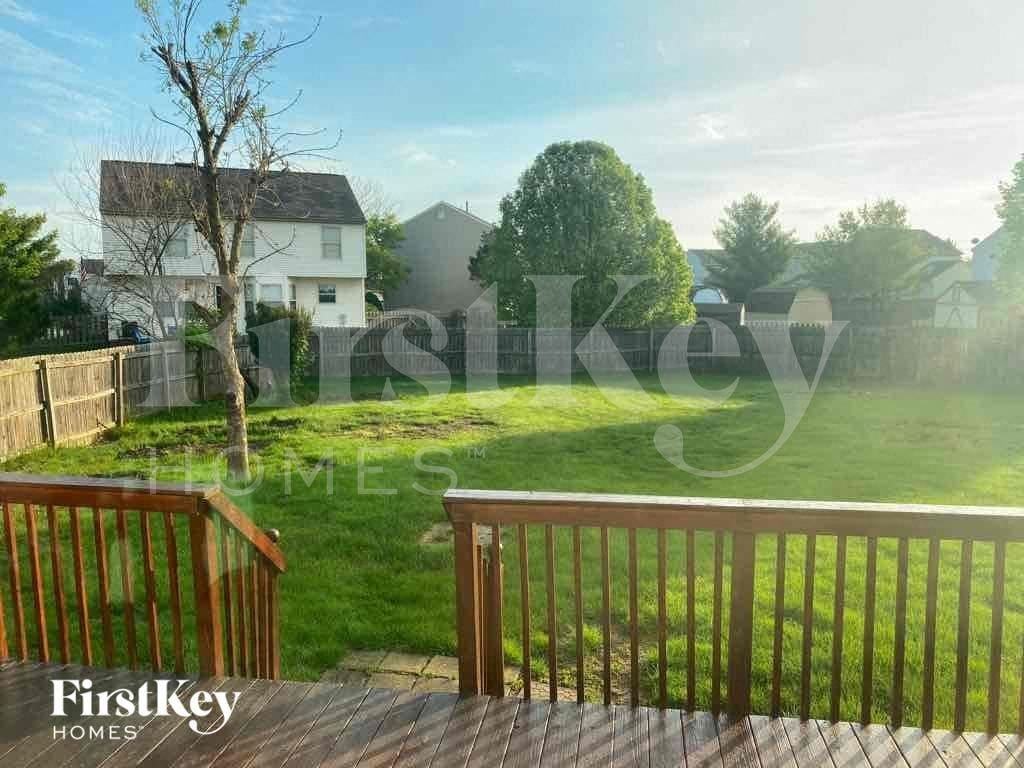 7272 Moonbay Ct - Photo 4 of 8