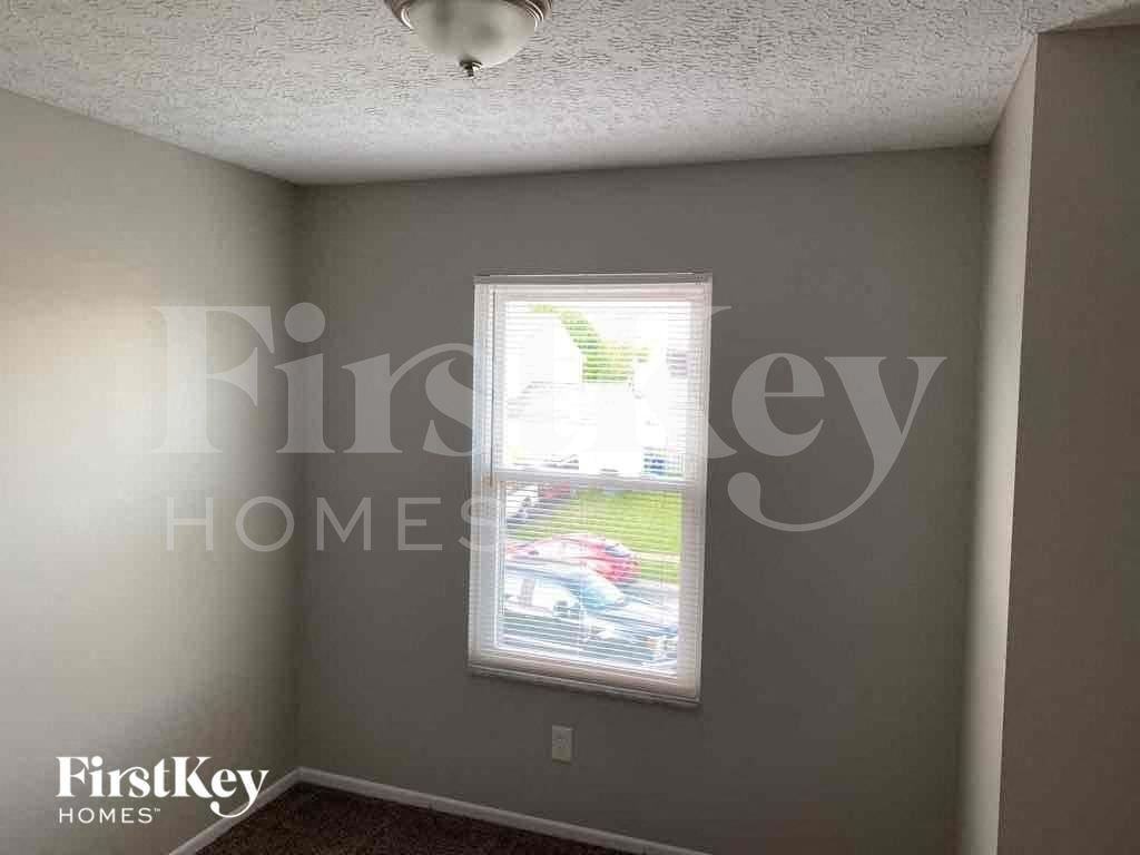 7272 Moonbay Ct - Photo 5 of 8
