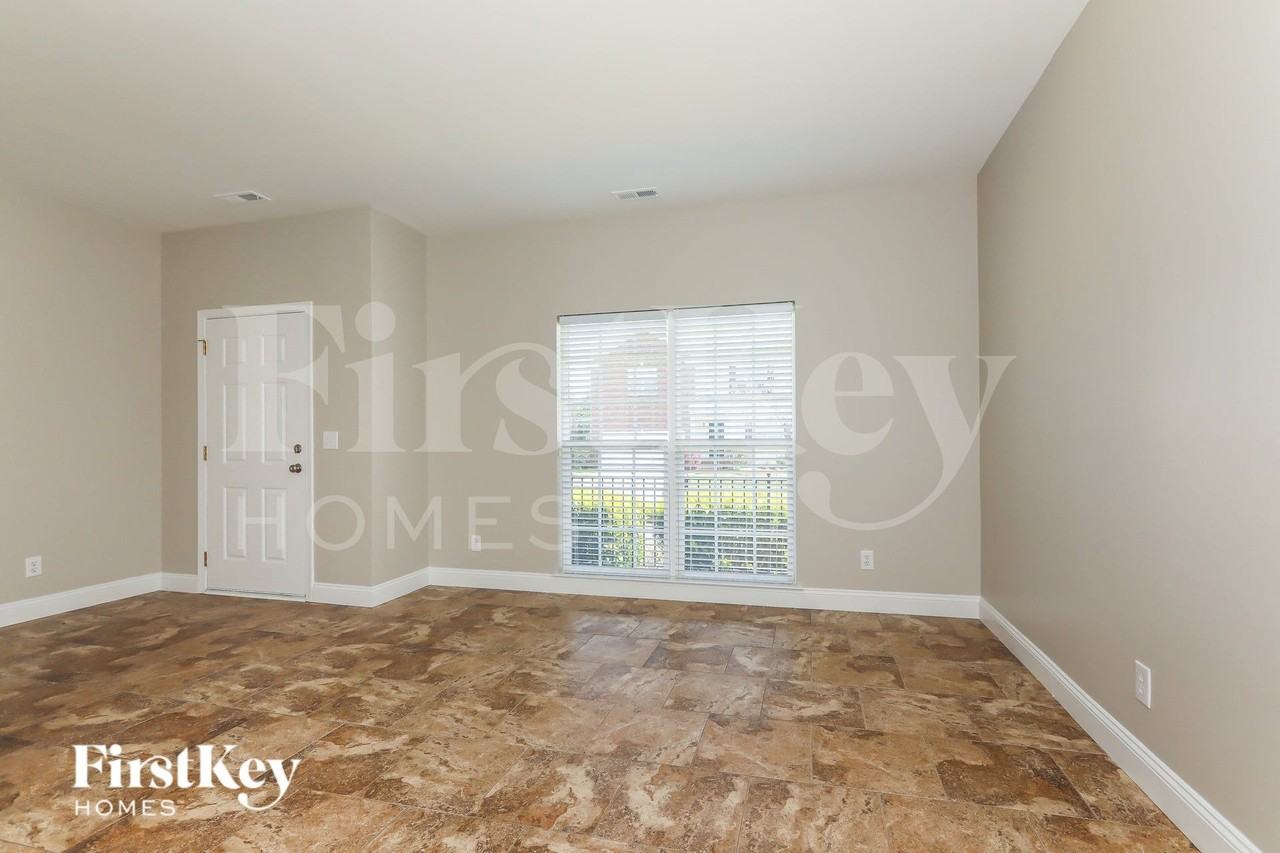 2109 Broad Plum Ln - Photo 4 of 15