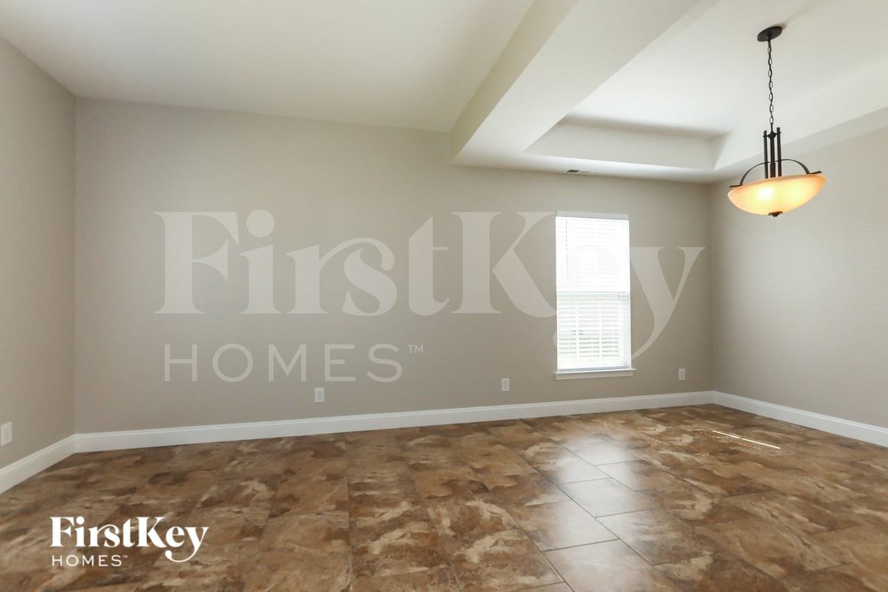 2109 Broad Plum Ln - Photo 5 of 15