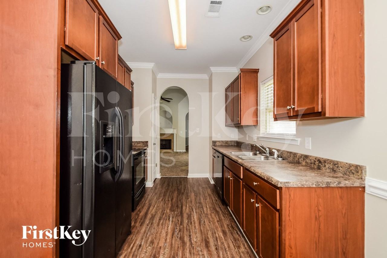 8229 Owen Park Dr - Photo 6 of 15