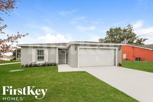 featured image of 797 Sw Hillsboro Cir