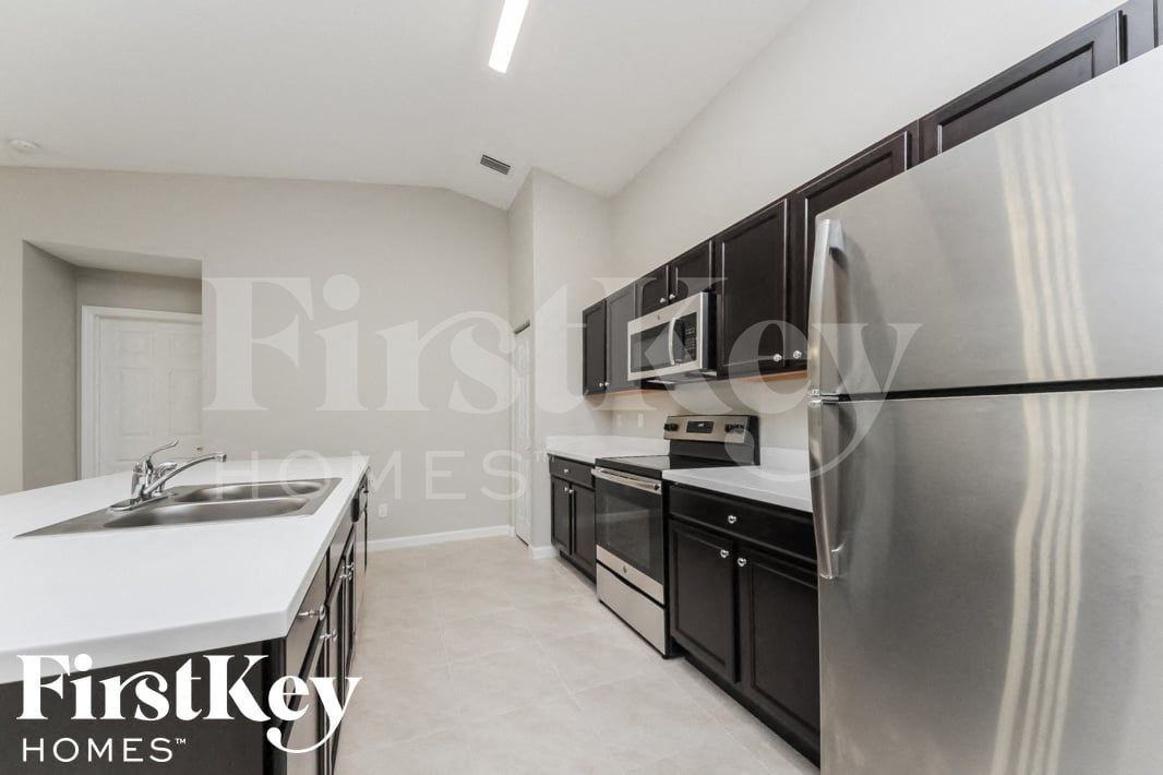 797 Sw Hillsboro Cir - Photo 6 of 15