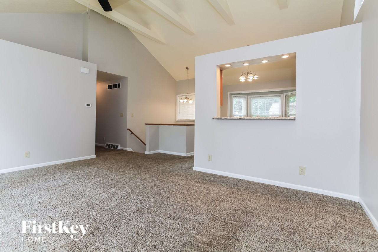 7386 Sterling Springs Way - Photo 4 of 15