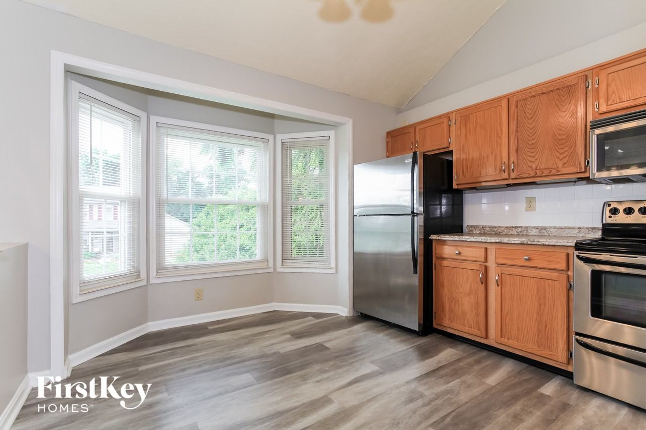 7386 Sterling Springs Way - Photo 6 of 15