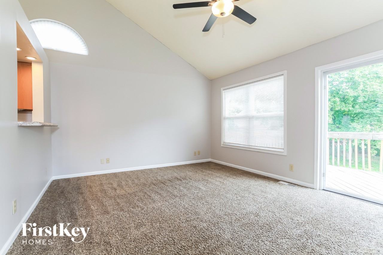 7386 Sterling Springs Way - Photo 7 of 15