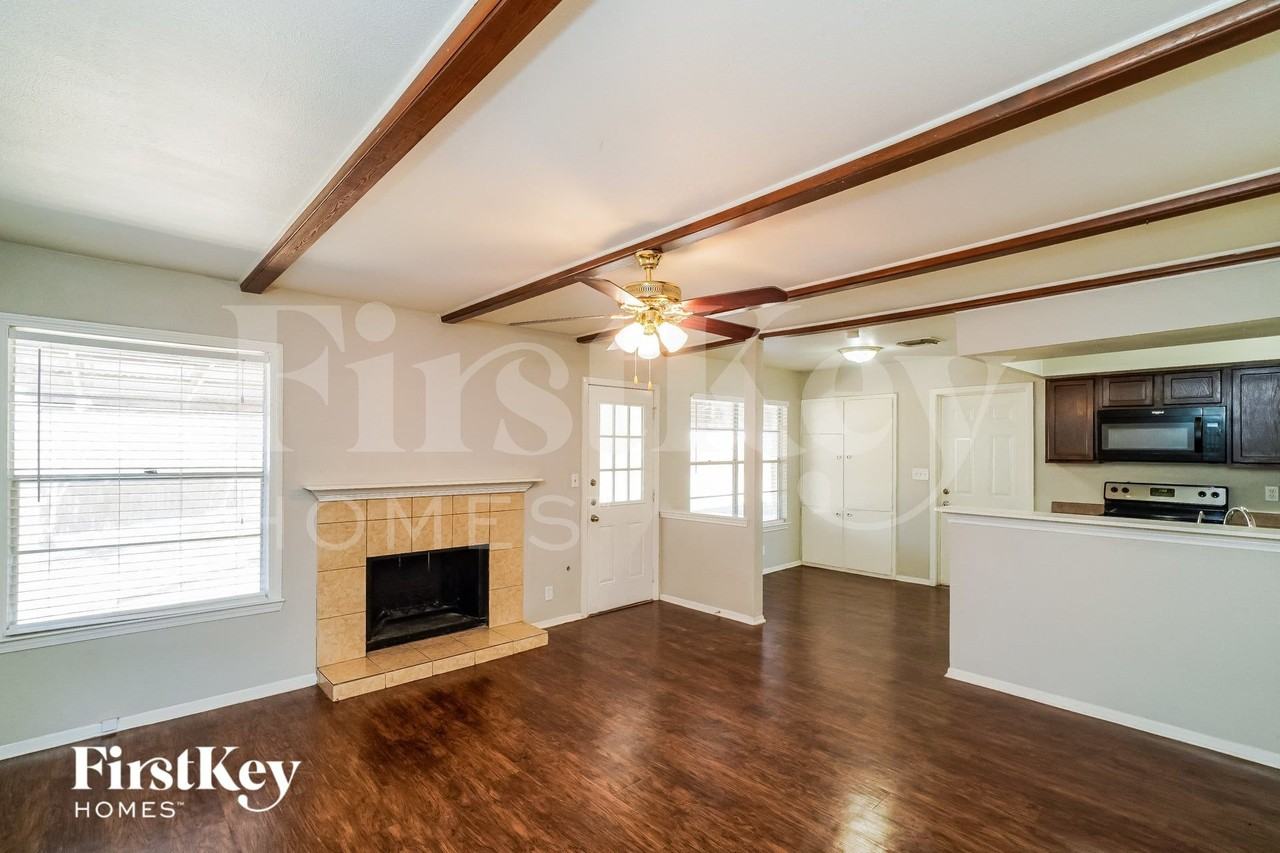 6601 Derby - Photo 5 of 16