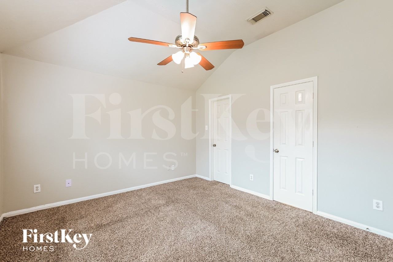 507 Richcrest Dr - Photo 5 of 16