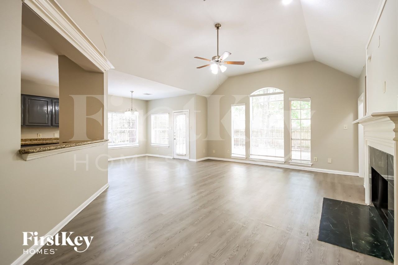 4030 Echo Mountain Dr - Photo 2 of 19